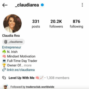 Claudia Rea – The Gold Room